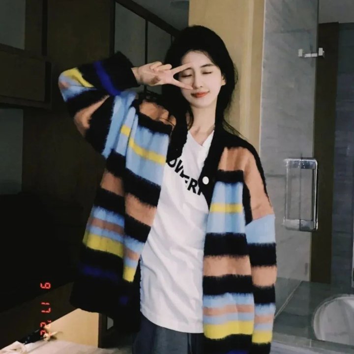 在相亲节目上闪婚五十岁霸总